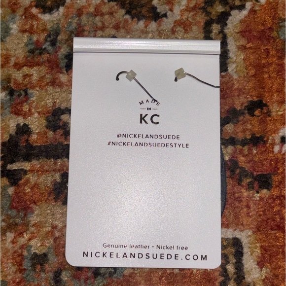 Nikel & Suede Medium Teardrops in Black Cork - Picture 3 of 3